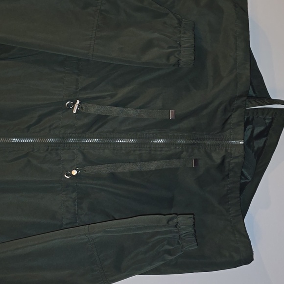 Time and Tru Men's Olive Hooded Raincoat LOT R1 - Picture 4 of 5